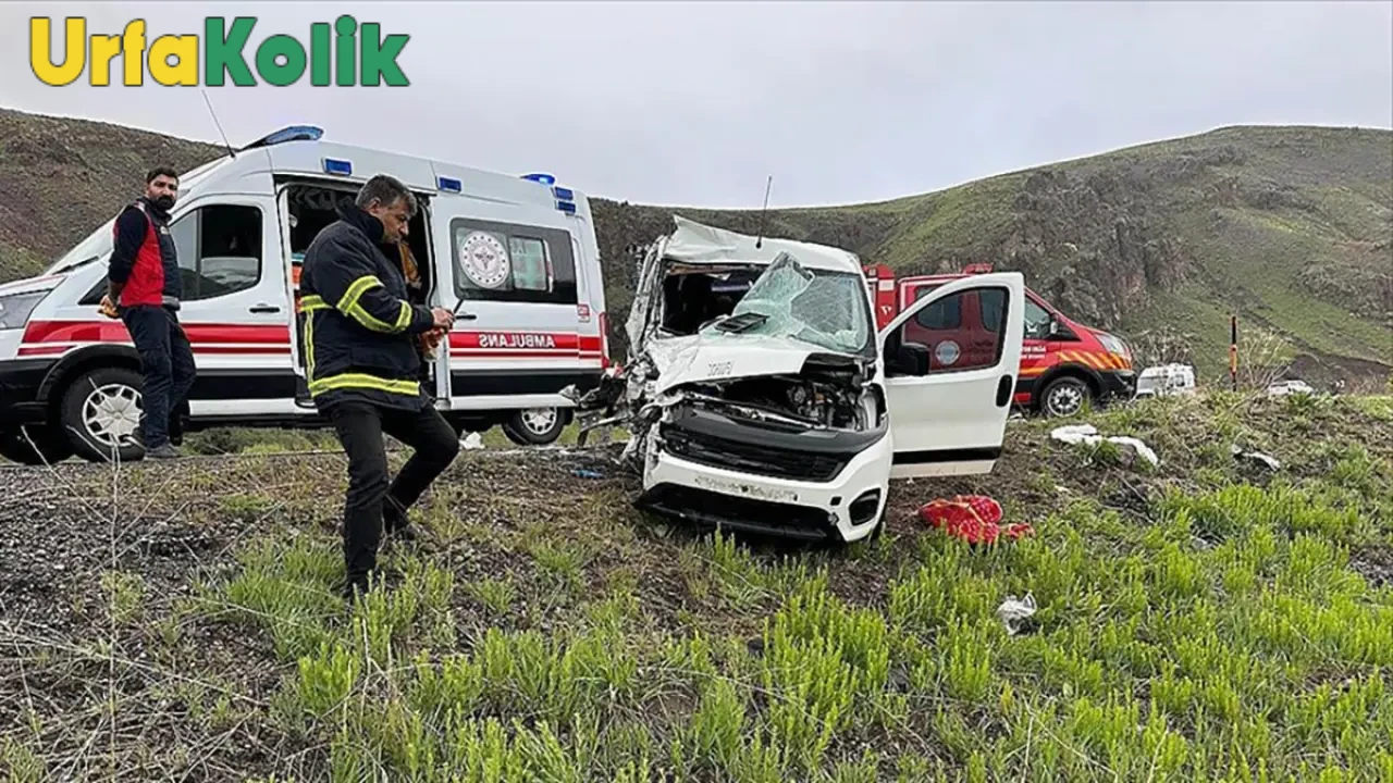 Şanlıurfa'da Hafif Ticari Araç Devrildi: 1 Kişi Hayatını Kaybetti, 2 Kişi Yaralandı