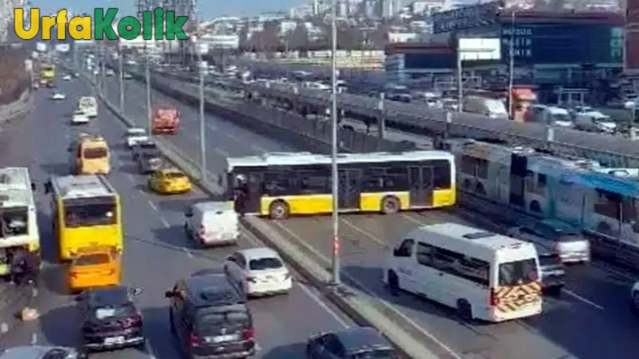 Esenyurt'ta İETT otobüsü kaza yaptı, yol trafiğe kapandı, vatandaşlar mağdur oldu.