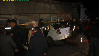 Şanlıurfa'da Gece Yarısı Meydana Gelen Trafik Kazasında 1 Kişi Hayatını Kaybetti, 1 Kişi Yaralandı