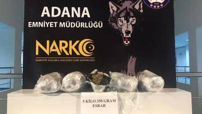 Polis ekipleri 10 kilo uyuşturucu ele geçirdi! Suçlunun "Şeker olduğunu sanıyordum" savunması şaşkınlık yarattı.