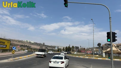 Şanlıurfa'da Trafik Işıklarına Kesintisiz Güç Kaynağı Montajı Gerçekleştirildi